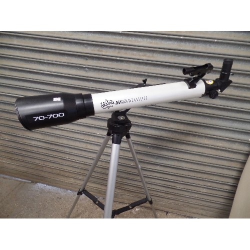 551 - EDU SCIENE  70-700 TELESCOPE