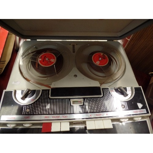 553 - RETRO STELLA REEL TO REEL PLAYER