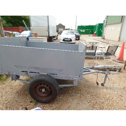 690 - TRAILER, ALL WORKING ELECTRICS