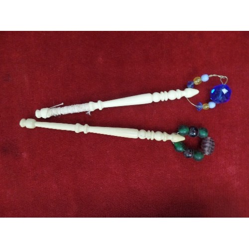 8 - LARGE QUANTITY OF VINTAGE LACE BOBBINS - SOME WITH MURANO GLASS BEADS