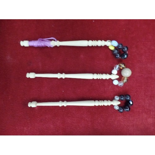 8 - LARGE QUANTITY OF VINTAGE LACE BOBBINS - SOME WITH MURANO GLASS BEADS