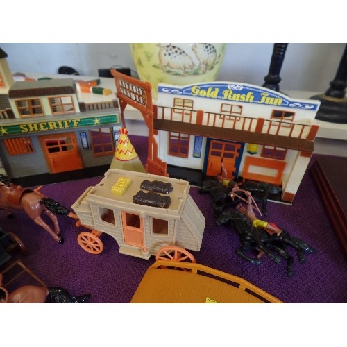 92 - 'COWBOYS AND INDIANS' QUANTITY OF PLASTIC FIGURES, ALSO BUILDINGS, INCLUDING THE SHERRIFS OFFICE, GO... 