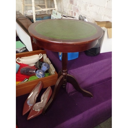 162 - LARGE MIXED VINTAGE CORNER LOT. 2 SHELVES OF MAINLY RETRO ITEMS. INC WINE TABLE, WOODEN CHAIR, SALTE... 