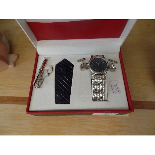 201 - ANUCCI COLLECTION, MENS GIFT SET. CONTAINS WATCH, CUFFLINKS, TIE-CLIP, TIE. IN BOX.