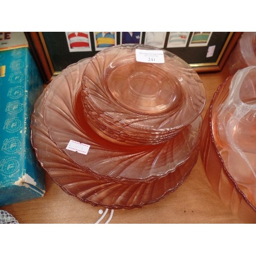 241 - SET OF DECO-STYLE VERECO PINK GLASS CROCKERY. INCLUDES DINNER & SIDE PLATES, BOWLS, SUNDAE DISHES, C... 