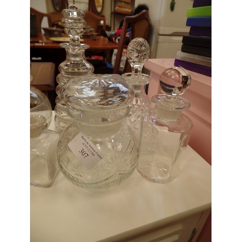 307 - 7 X GOOD QUALITY VINTAGE SMALL GLASS DECANTERS, LIDDED GLASS POTS ETC. INCLUDES ETCHED GLASS AND CUT... 