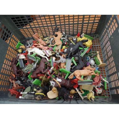 371 - CRATE FULL OF VINTAGE PLASTIC SOLDIERS, HORSES, CENTURIANS ETC ETC. INC BRITAINS DETAIL WITH METAL B... 