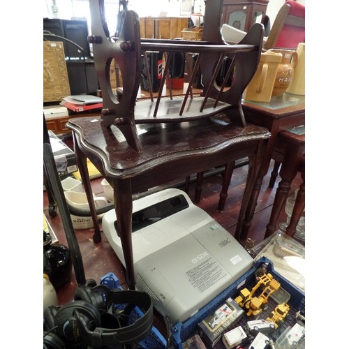 234 - POLISHED DARK WOOD SIDE TABLE WITH A MATCHING MAGAZINE RACK/SIDE TABLE.