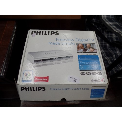 423 - PHILIPS FREEVIEW DIGITAL TV BOX. APPEARS NEW/UNUSED. WITH BOX, REMOTE, INSTRUCTIONS ETC.