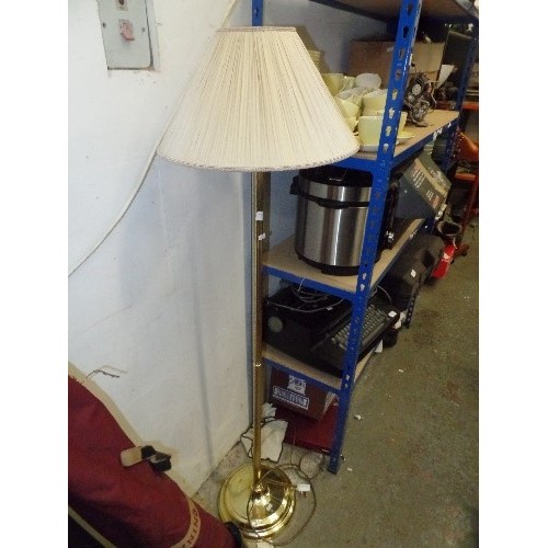 470 - PETITE STANDARD LAMP WITH GOLD BASE AND CREAM PLEATED SHADE