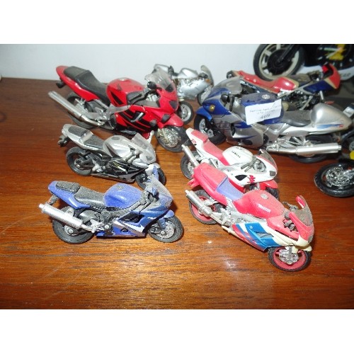 469 - COLLECTION OF LARGE MOTORCYCLE MODELS INCLUDING A CLOCK