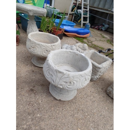 505 - PAIR OF LARGE ROUND CONCRETE GARDEN PLANTERS ON PEDESTALS