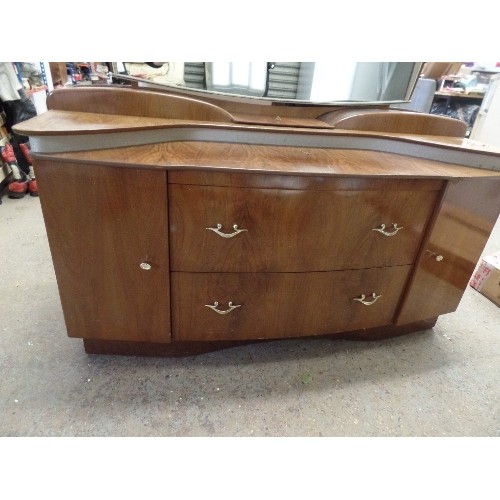 437 - BEAUTIFUL VINTAGE 1950'S HIGH-GLOSS WALNUT VENEER DRESSING TABLE. WITH LARGE MIRROR, MATCHES WARDROB... 