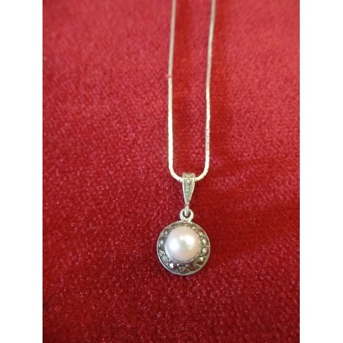 23 - A SILVER NECKLACE AND PEARL WITH MARCASITE PENDANT