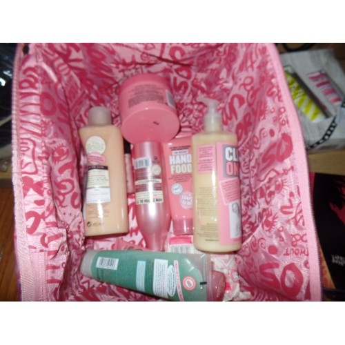 541 - QUANTITY OF LADIES TOILETRIES - CLEAN ON ME , SUPER SORBET SOOTHER, MOLTON BROWN ETC