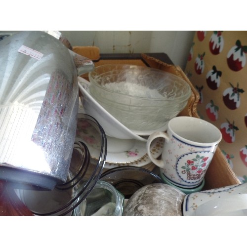 574 - BOX OF CHINA, PLATES, MUGS ETC