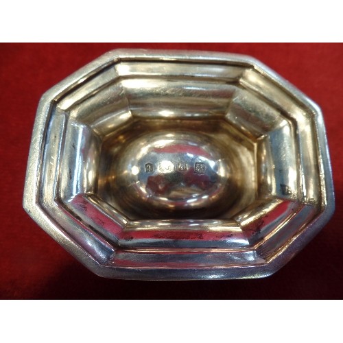 29 - GOOD PAIR OF STERLING SILVER TRENCHER SALTS, OF OCTAGONAL FORM, SHEFFIELD 1936, THOMAS BRADBURY & SO... 