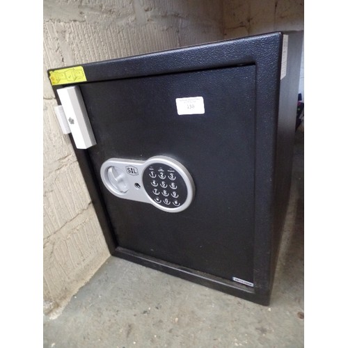 SMALL MODERN SAFE. SMITH & LOCKE. ELECTRONIC KEYPAD. BLACK POWDER COATED.