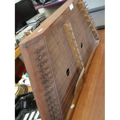 VINTAGE WOODEN 32 STRING MUSICAL ZITHER. STRINGS INTACT. SOUNDS LOVELY.