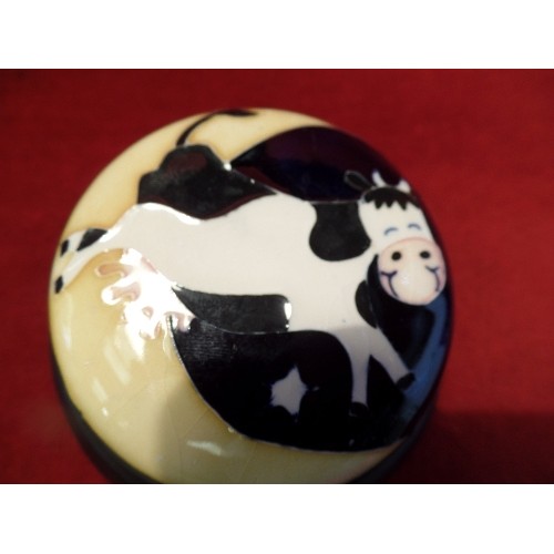 1 - MOORCROFT POTTERY PAPERWEIGHT WITH 