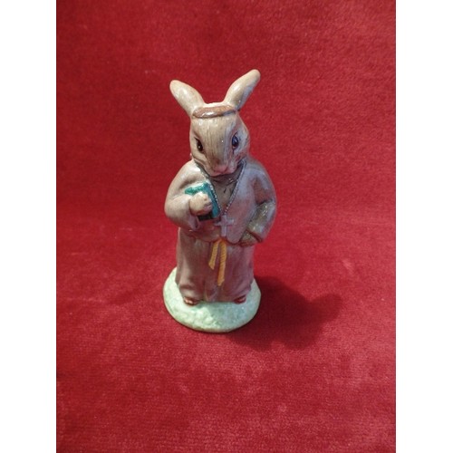 5 - 4 ROYAL DOULTON BUNNYKINS FIGURES FROM THE ROBIN HOOD COLLECTION. INCLUDES ROBIN HOOD, LITTLE JOHN, ... 