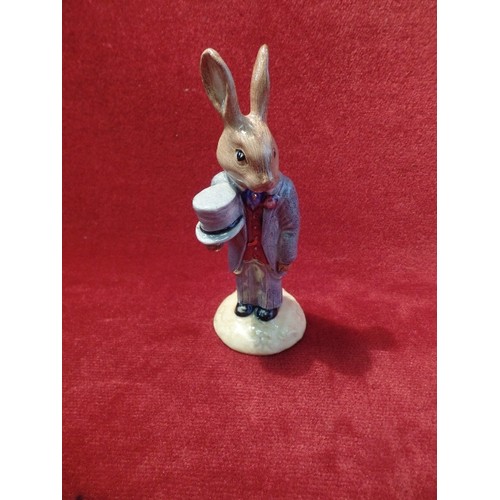 6 - 5 ROYAL DOULTON BUNNYKINS FIGURES - FAMILY EVENTS. INCLUDES BRIDE & GROOM, FATHER MOTHER AND VICTORI... 