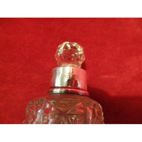 17 - EDWARDIAN CUT GLASS SCENT BOTTLE WITH SILVER COLLAR - BIRM HALLMARK - 10CM H