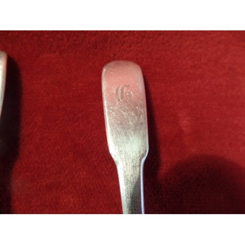 25 - FOUR STERLING SILVER FIDDLE PATTERN DESSERT SPOONS WITH 