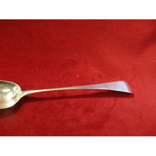 27 - VICTORIAN STERLING SILVER TABLE SPOON - FIDDLE PATTERN - LONDON 1843, JOHN WEST. 75 GRAMS