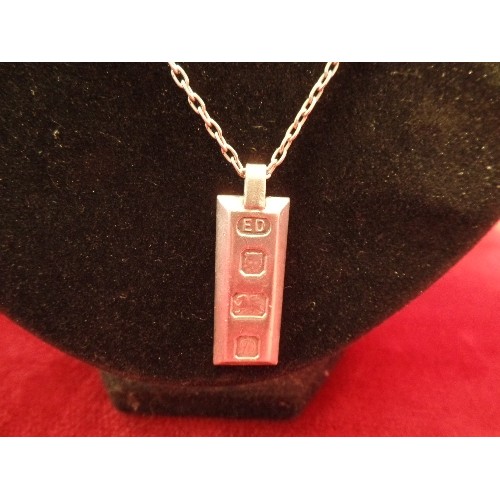 56B - A SILVER INGOT ON SILVER CHAIN WEIGHT 17.59gr