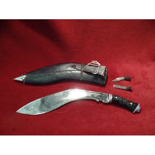 102A - A LATE 20TH CENTURY INDIAN MADE KUKRI KNIFE WITH HARDWOOD INLAID HANDLE, INCLUDING THE TWO SMALLER K... 