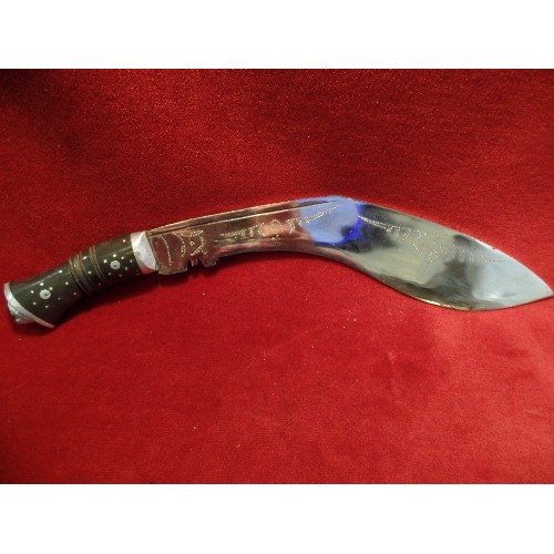 102A - A LATE 20TH CENTURY INDIAN MADE KUKRI KNIFE WITH HARDWOOD INLAID HANDLE, INCLUDING THE TWO SMALLER K... 