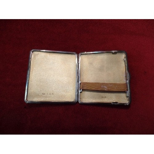 35G - A STERLING SILVER CIGARETTE CASE WITH ENGINE TURNED DESIGN, BLANK CARTOUCHE, BIRM 1940, DAVIS BROS. ... 