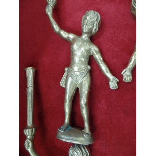 133 - 4 HEAVY VINTAGE BRASS ROMAN BOY FIGURES [POSSIBLY FROM A CHANDELIER OR LIGHT FITTING] HOLDING FLAME ... 