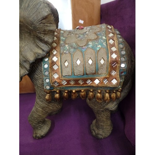 136 - VERY LARGE INDIAN ELEPHANT FIGURE. DECORATIVE MIRROR & MOSAIC HEADDRESS & COVER. DAMAGE TO 1 EAR. RE... 