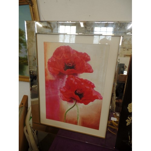 153 - LARGE RED POPPY PRINT. FRAMED IN WIDE MIRROR FRAME.