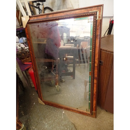 169 - LARGE WALL MIRROR. DECORATIVE FRAME. DECO-STYLE STAINED GLASS MIRROR BORDER