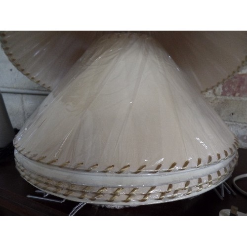 203 - 9 X NEW/PACKAGED LARGE LAMP SHADES IN IVORY/CREAM.