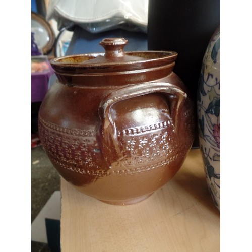 273 - TALL MATT BLACK VASE, A CHINESE GINGER JAR, AND AN EARTHENWARE LIDDED CROCK.