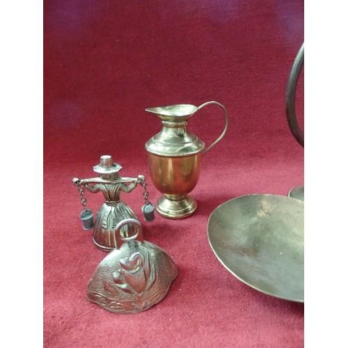 274 - SMALL VINTAGE BRASS/COPPER ITEMS. INC TINY GONG, TANKARD, MINIATURE BELLS.