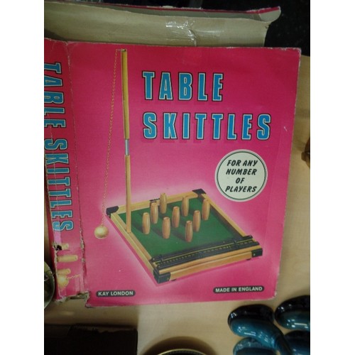 275 - VINTAGE TABLE SKITTLES. KAY-LONDON. ORIGINAL BOX.