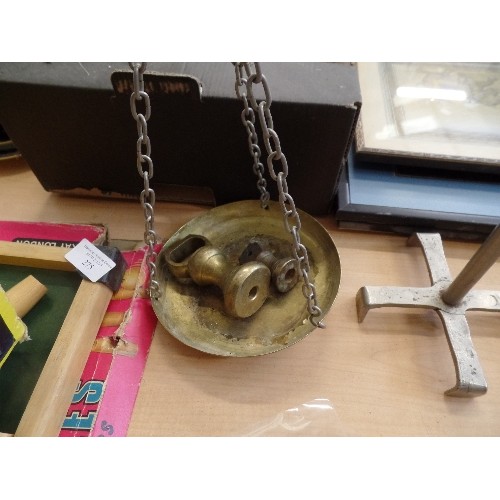 276 - VINTAGE BRASS SCALES WITH IMPERIAL BRASS BELL WEIGHTS.