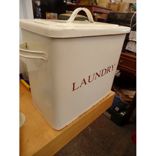 345 - LIDDED ENAMEL LAUNDRY BOX. FULL OF PATCHWORK SQUARES & SEWING ITEMS.