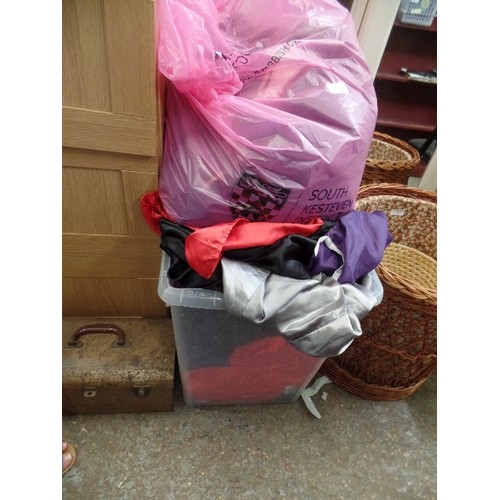 463 - LARGE BOX FULL OF SHINY 'SATIN' BEDLINEN, IN RED, BLACK, PURPLE AND RETRO PATTERNED. ALSO A BAG OF F... 