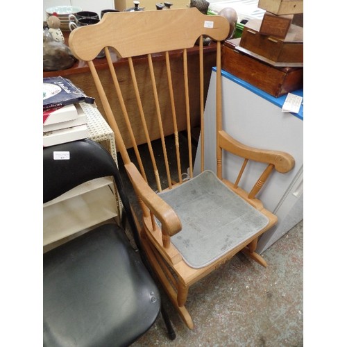 470 - SOLID PINE ROCKING CHAIR.