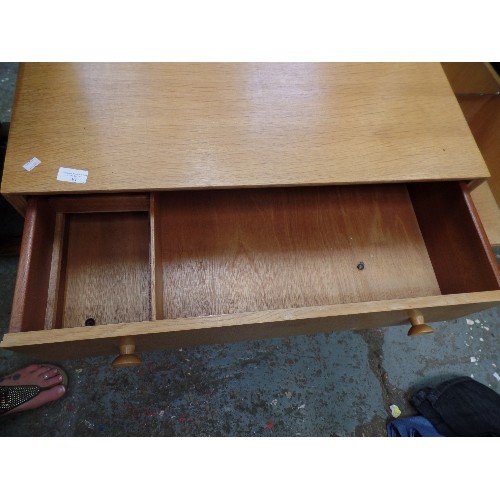 391 - RETRO BEECHWOOD DRESSING TABLE. 2 DRAWERS, TALL SIDE MIRROR, TAPERED LEGS.