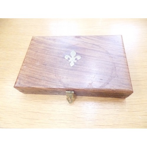 406 - VINTAGE WOODEN BOX, WITH INLAID BRASS SCOUT EMBLEM ON LID. CONTAINS MAGNIFIER AND LETTER OPENER.