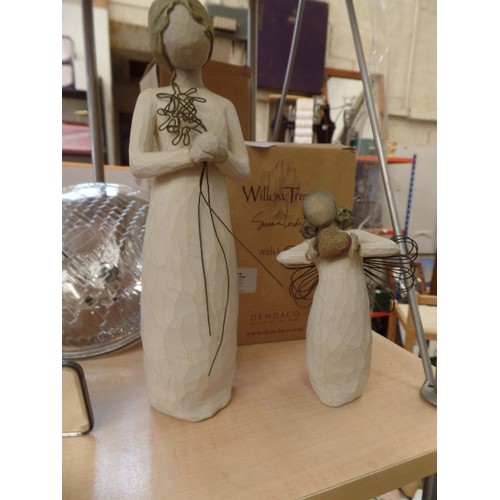 502 - 2 BOXED WILLOW TREE FIGURES - WITH LOVE AND GRATEFUL