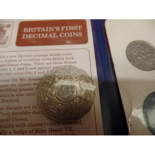 52 - BRITAINS FIRST DECIMAL COIN SET AND BANKNOTES OF THE WORLD