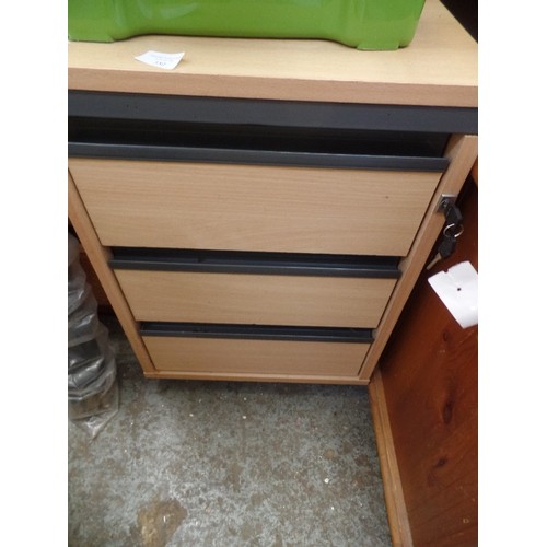 550 - BEECH EFFECT 3 DRAWER FILING CABINET